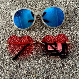 2 pairs of sunglasses